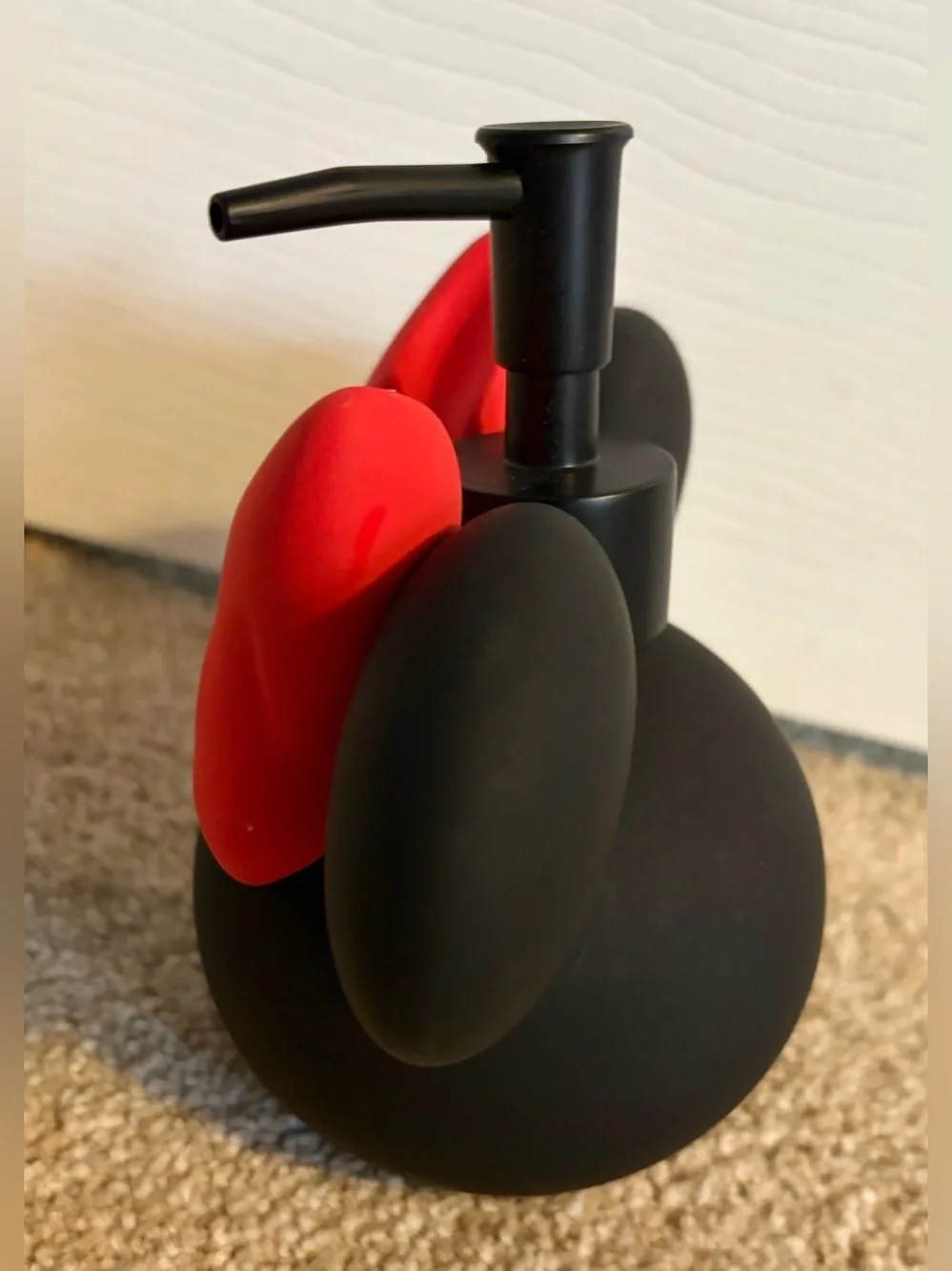 Disney Minnie Mouse Soap Dispenser Pump New